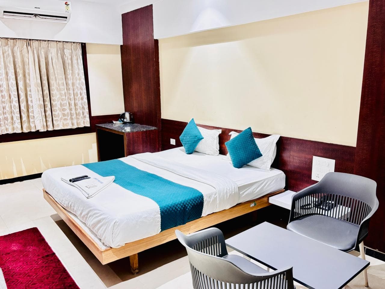 Executive Room A/C