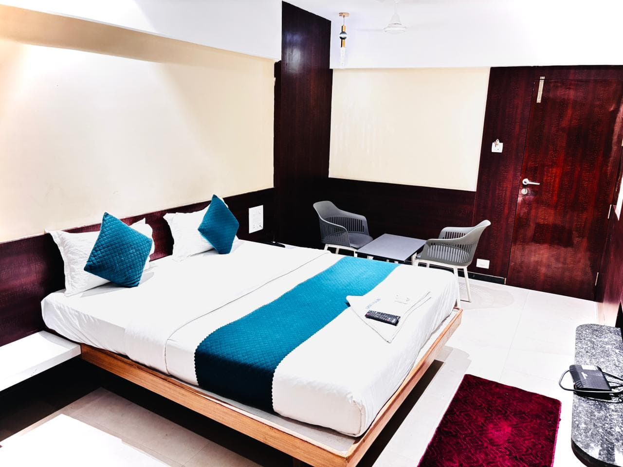 Executive Room A/C - View 3