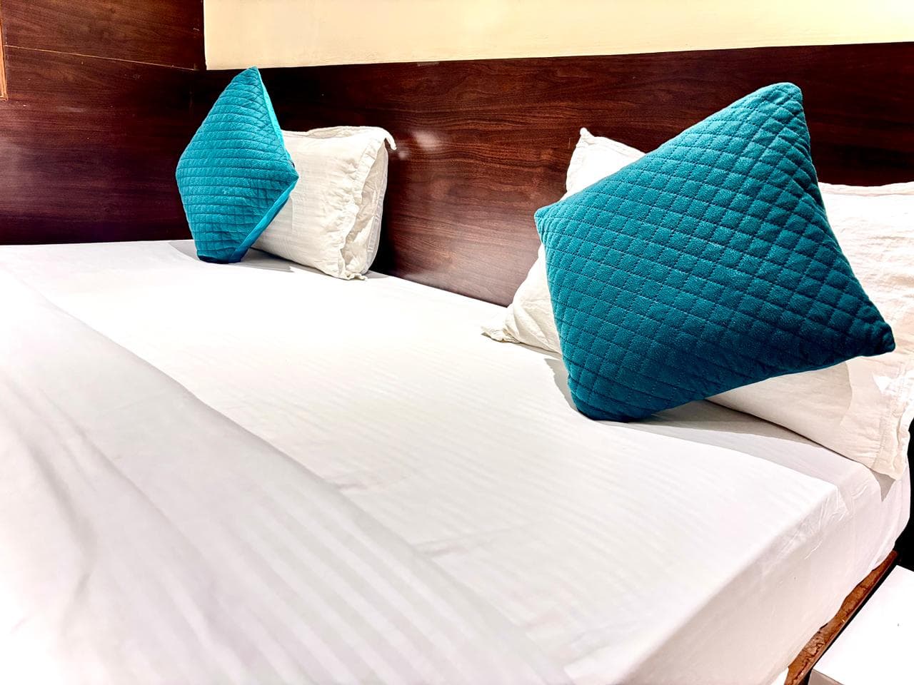 Suite Room A/C - View 12