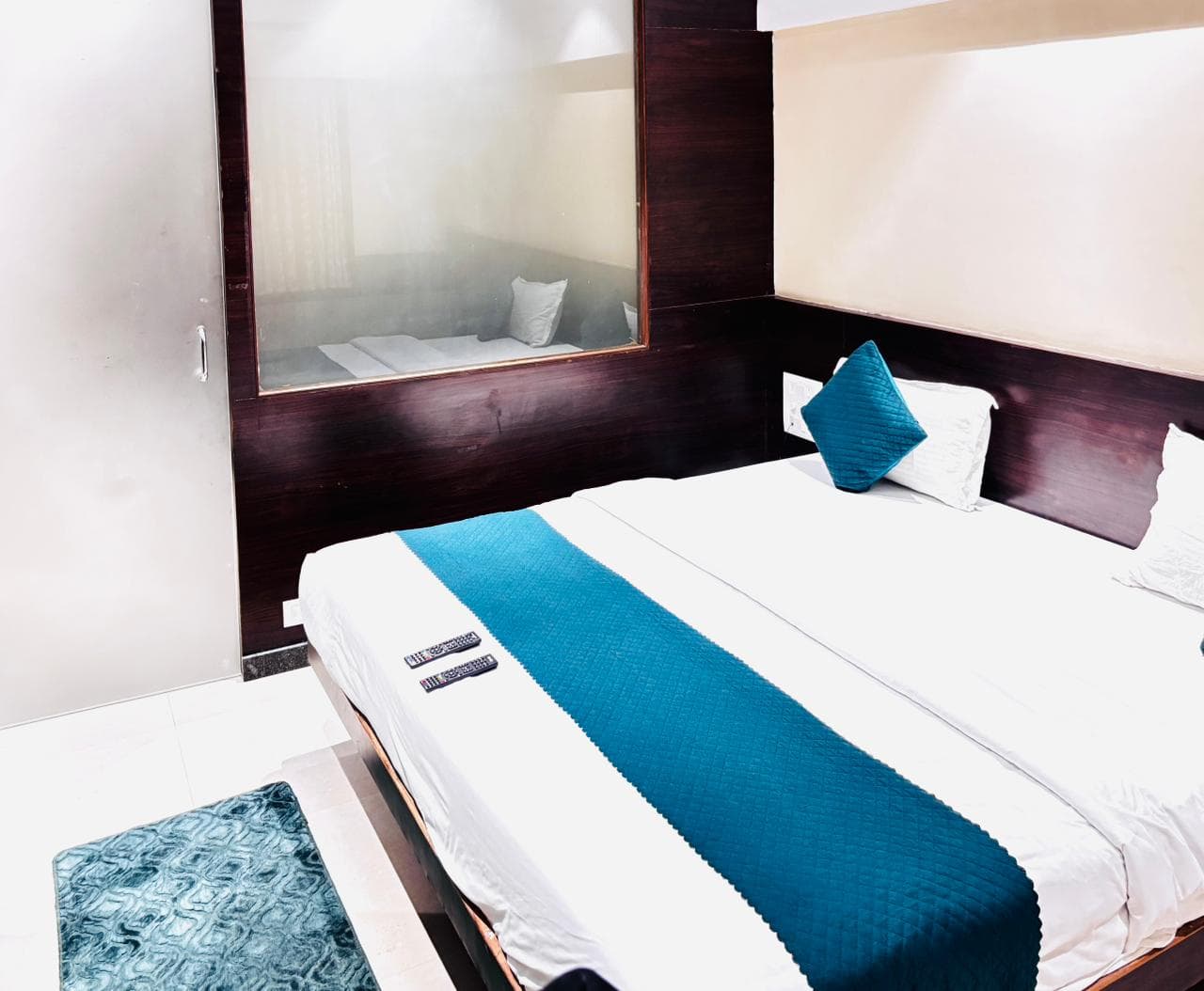 Suite Room A/C - View 8