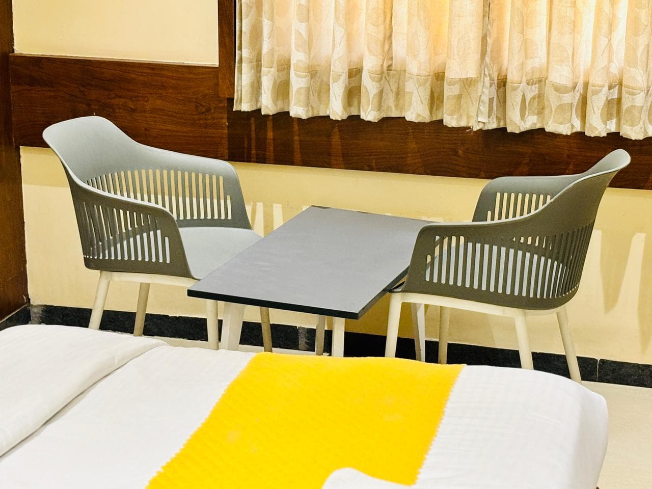 Deluxe Room A/C - View 13